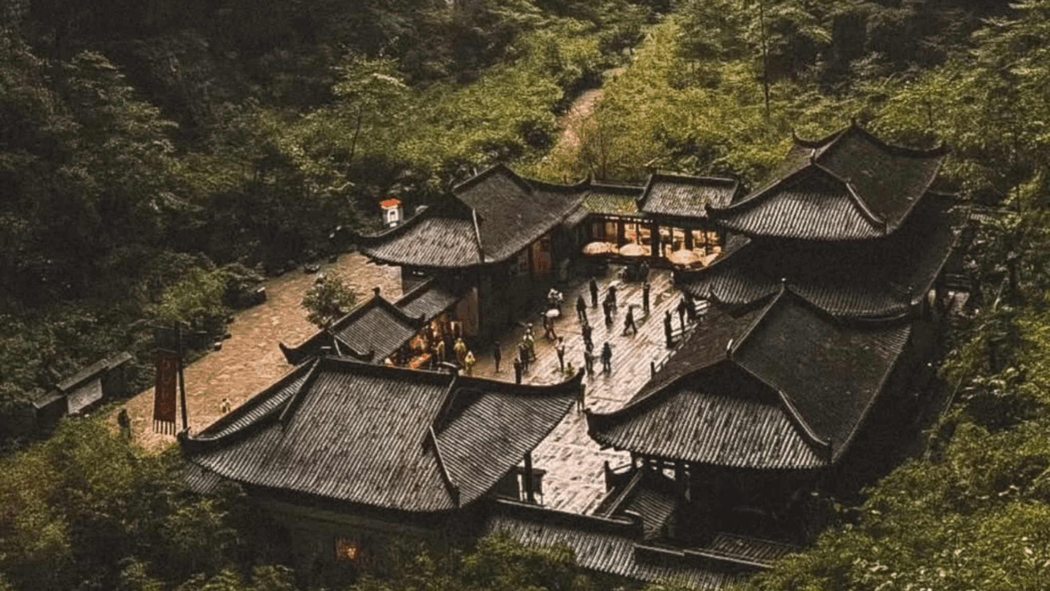 Tiankeng Three Bridges